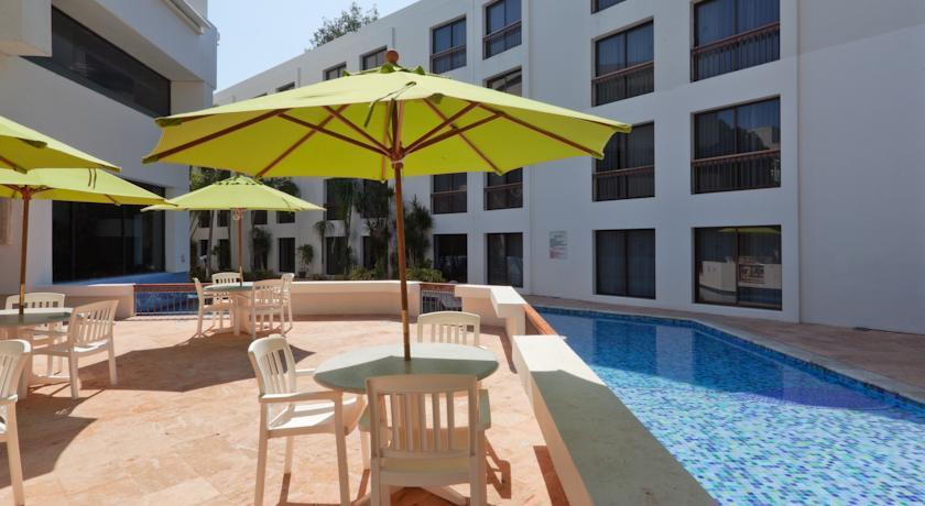 Continental Caribe Bay Chetumal